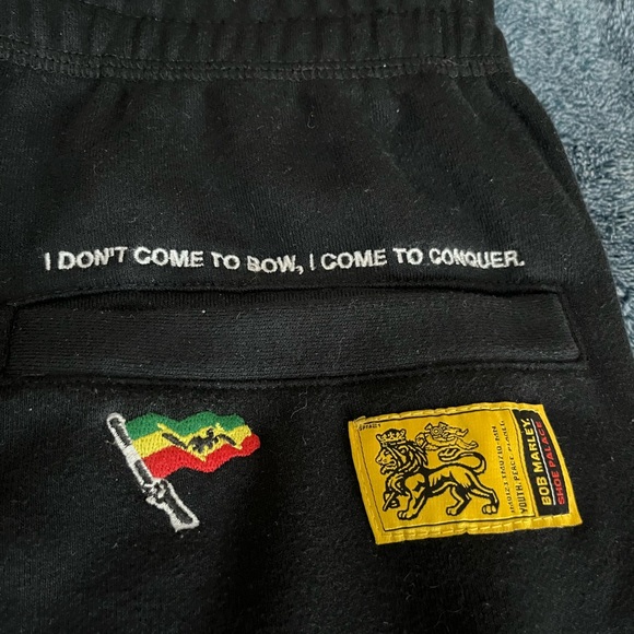 Bob Marley Shorts (M) - Picture 5 of 5